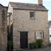 Thimble Hall – 18th century, grade II